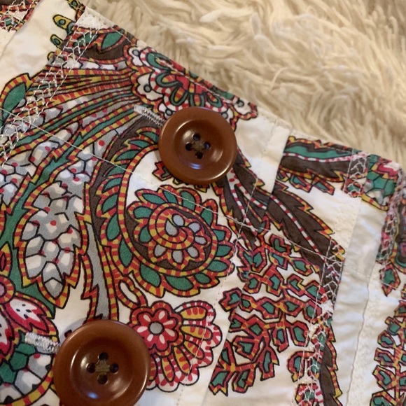 CAbi skirt white with designs - Picture 3 of 4